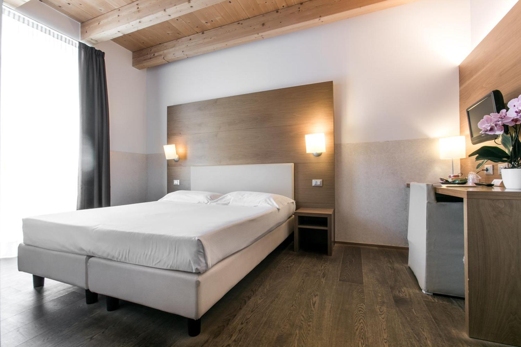 Hotel Operà Dossobuono Extérieur photo