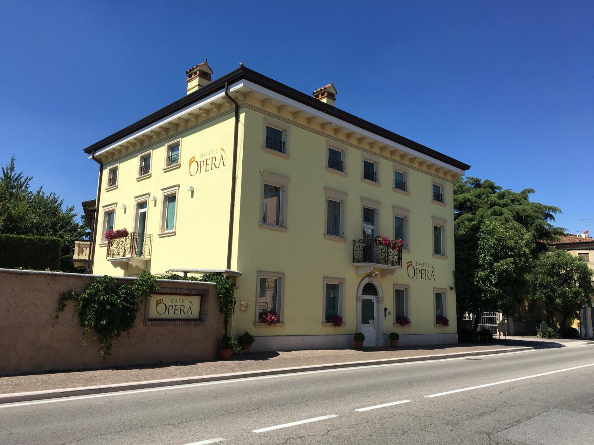 Hotel Operà Dossobuono Extérieur photo