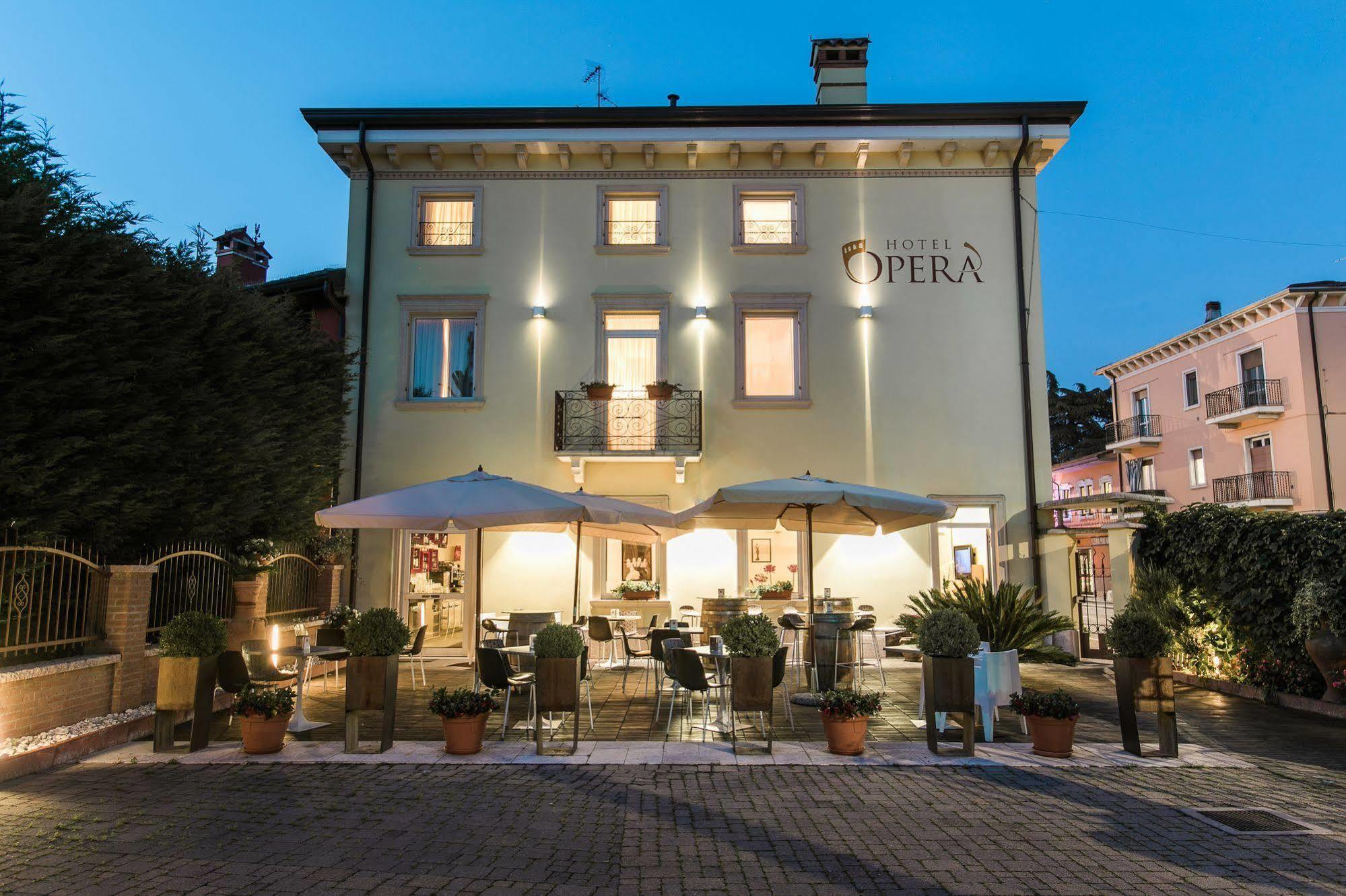 Hotel Operà Dossobuono Extérieur photo