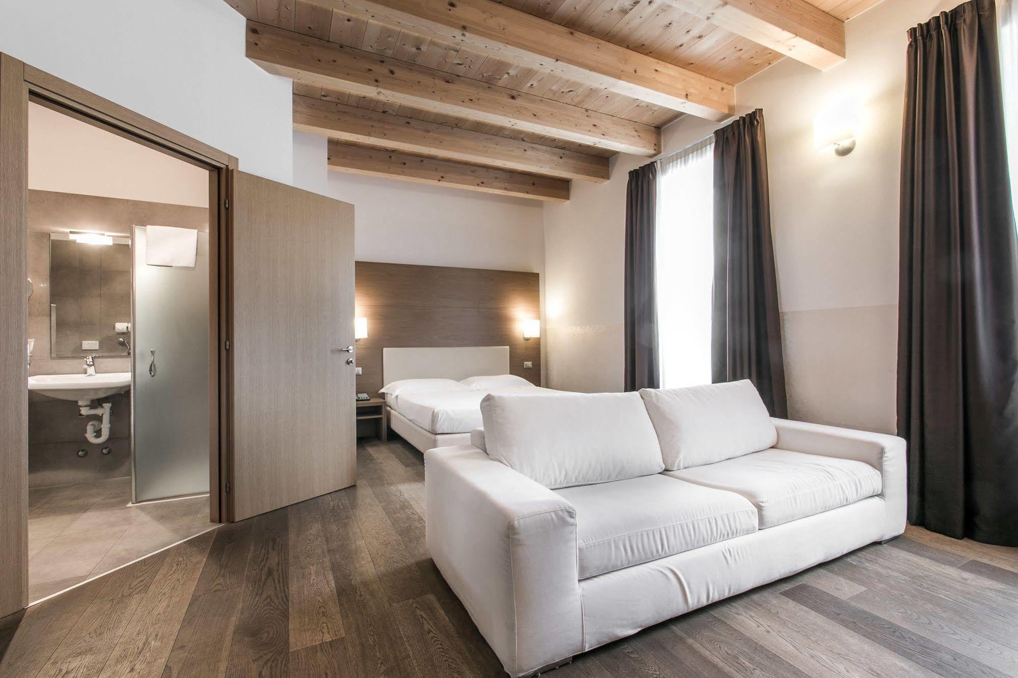 Hotel Operà Dossobuono Extérieur photo
