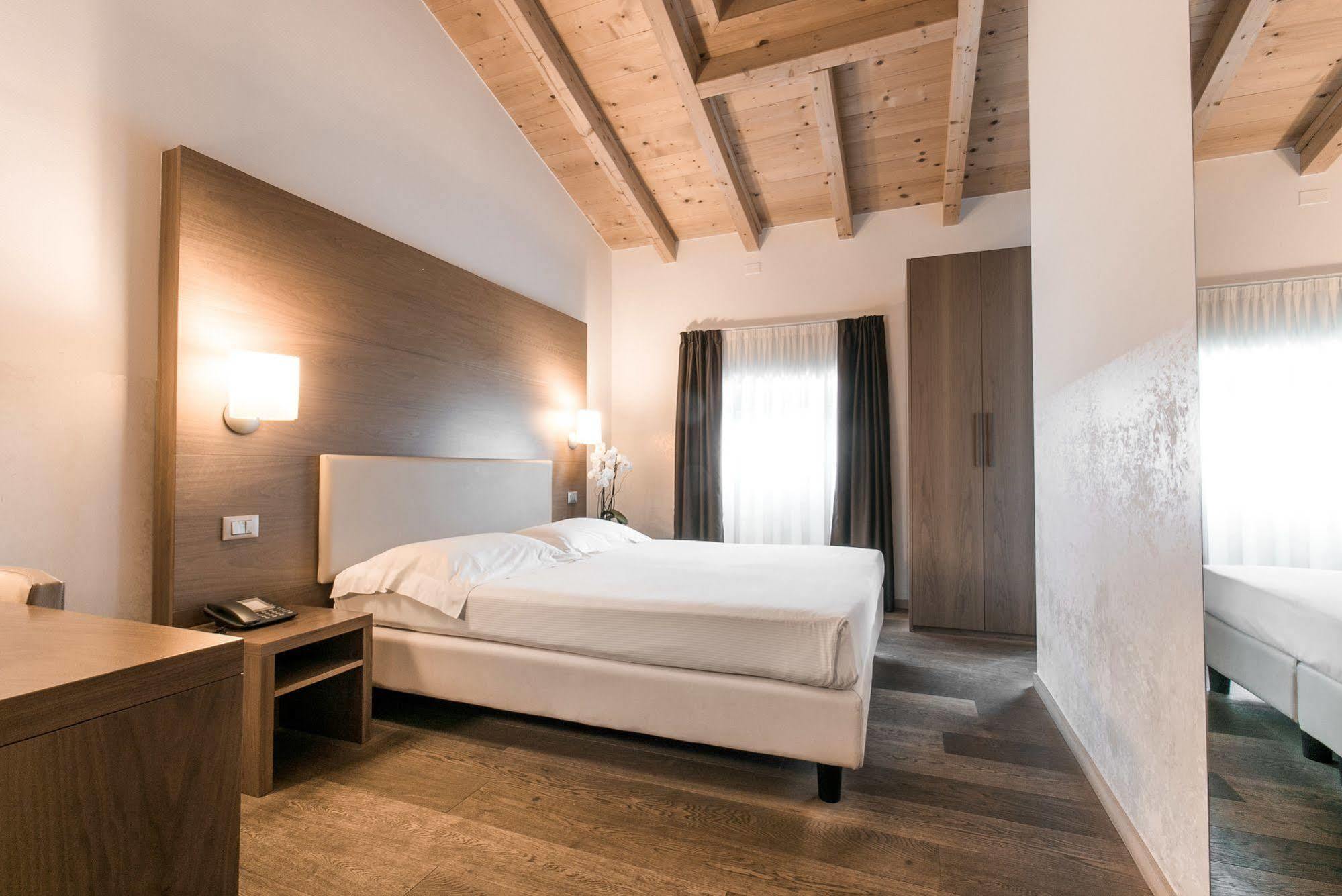 Hotel Operà Dossobuono Extérieur photo