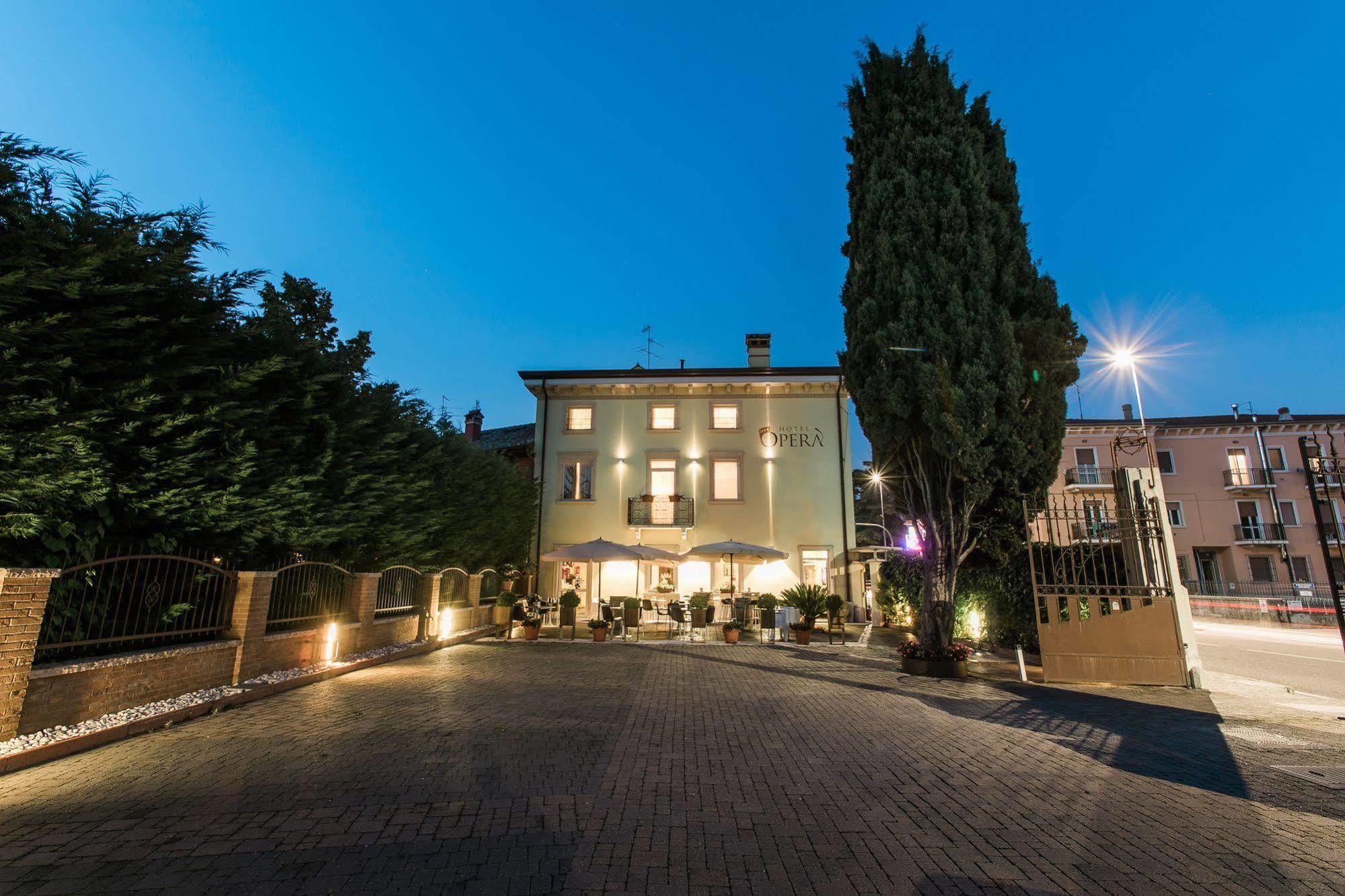 Hotel Operà Dossobuono Extérieur photo