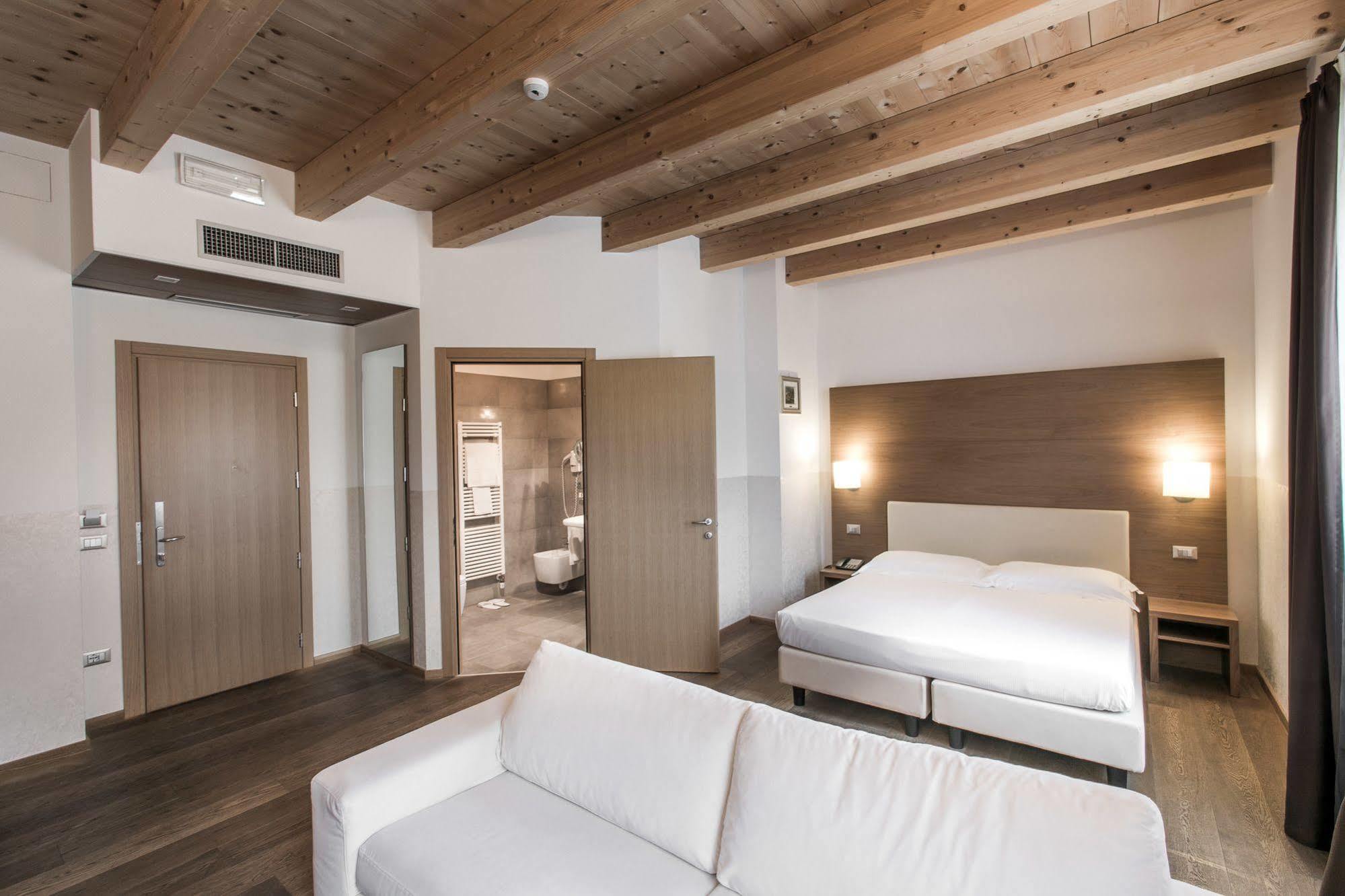 Hotel Operà Dossobuono Extérieur photo